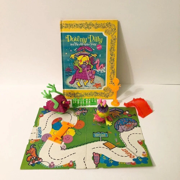 Vintage 1969 Mattel Upsy Downsy Downy Dilly Playset with Board and Book - Picture 1 of 16